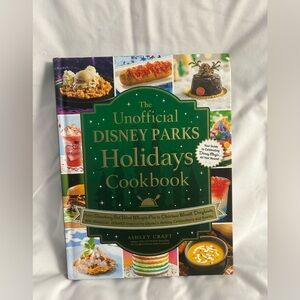 Disney Holidays Cookbook — Green & Gold Festive Cover